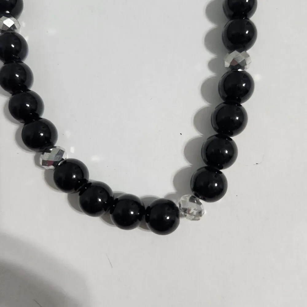 Unbranded silver tone